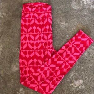 Lularoe OS Valentine’s Day Leggings
